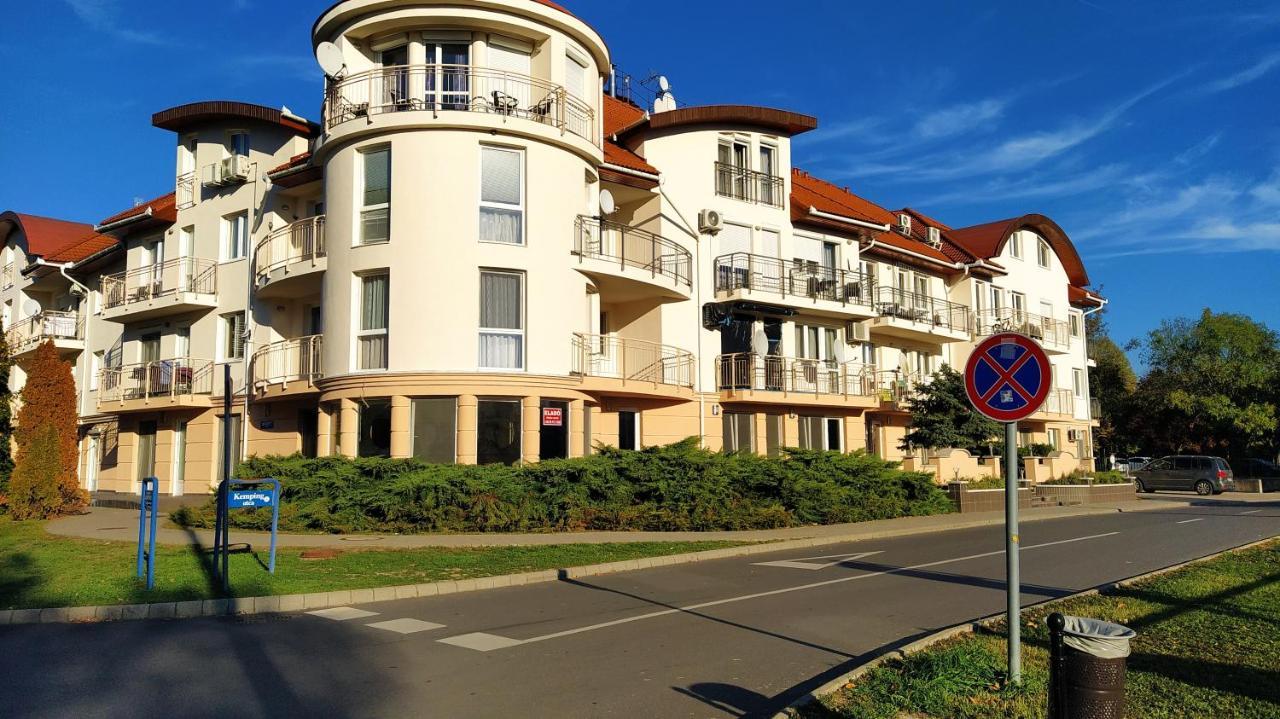 Gabi & Gabi Apartments Hajdúszoboszló Esterno foto