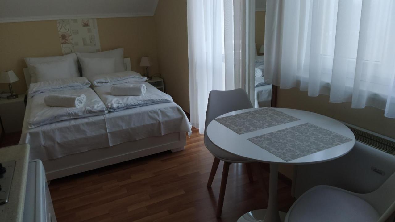 Gabi & Gabi Apartments Hajdúszoboszló Esterno foto