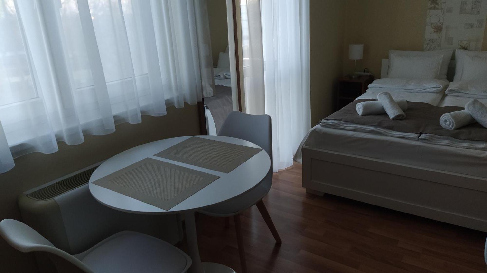 Gabi & Gabi Apartments Hajdúszoboszló Esterno foto